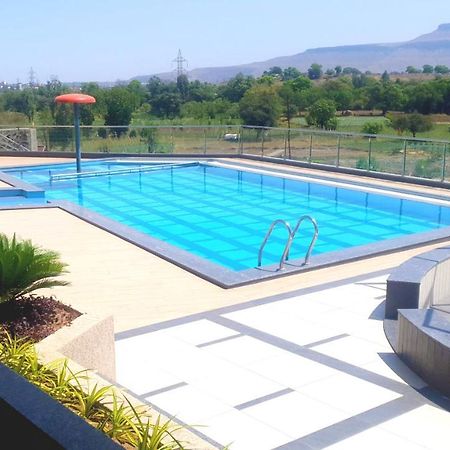 Hotel Grand Parivaar Igatpuri Kültér fotó