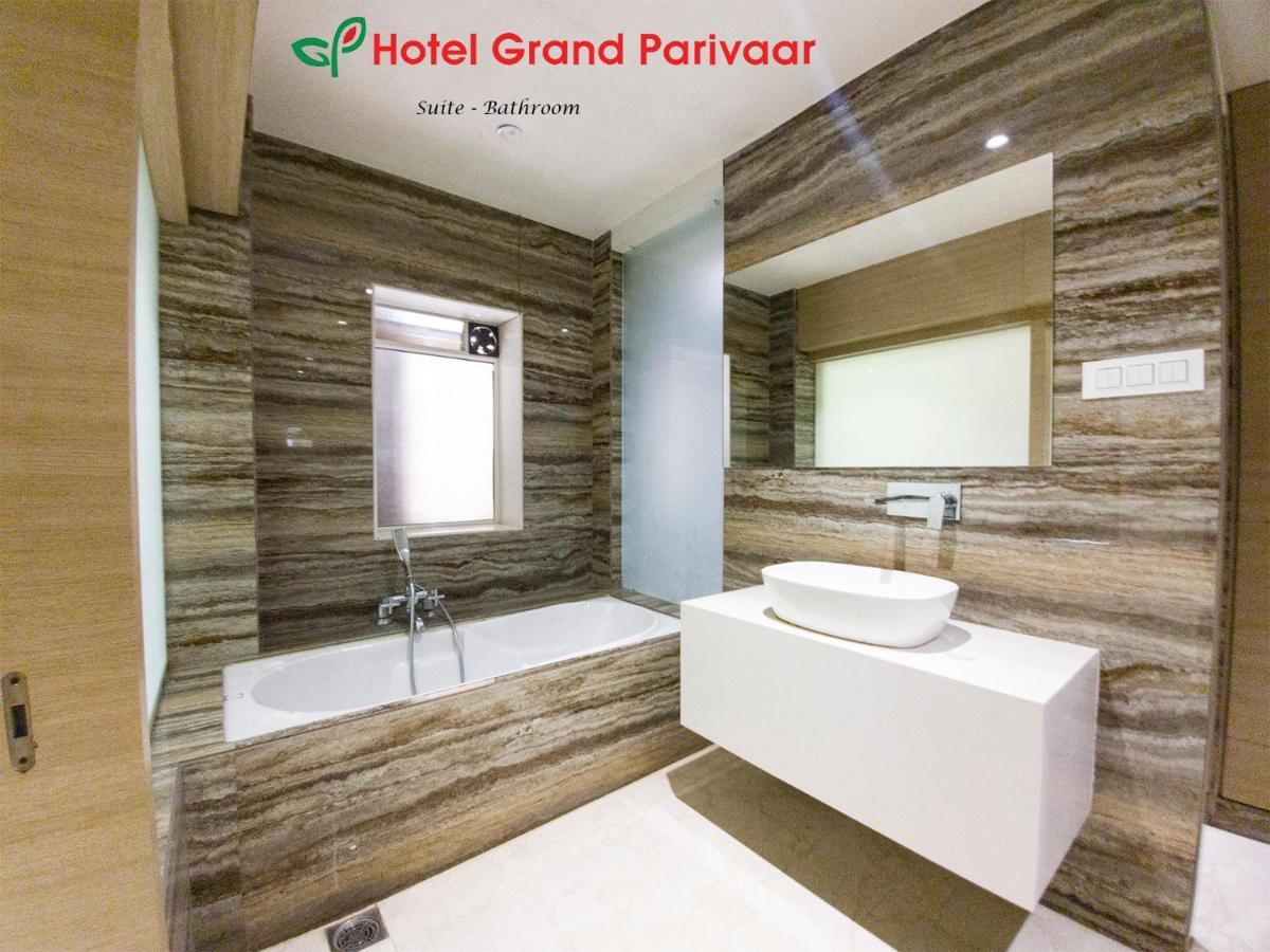 Hotel Grand Parivaar Igatpuri Kültér fotó