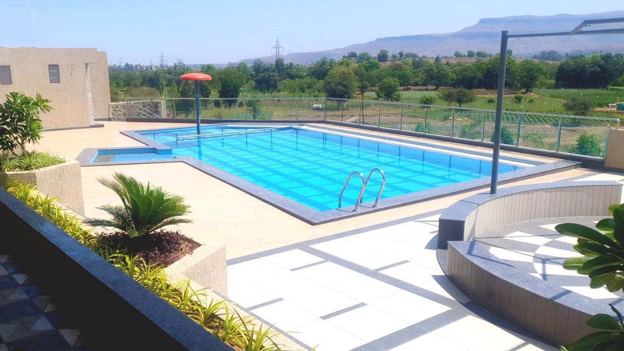 Hotel Grand Parivaar Igatpuri Kültér fotó